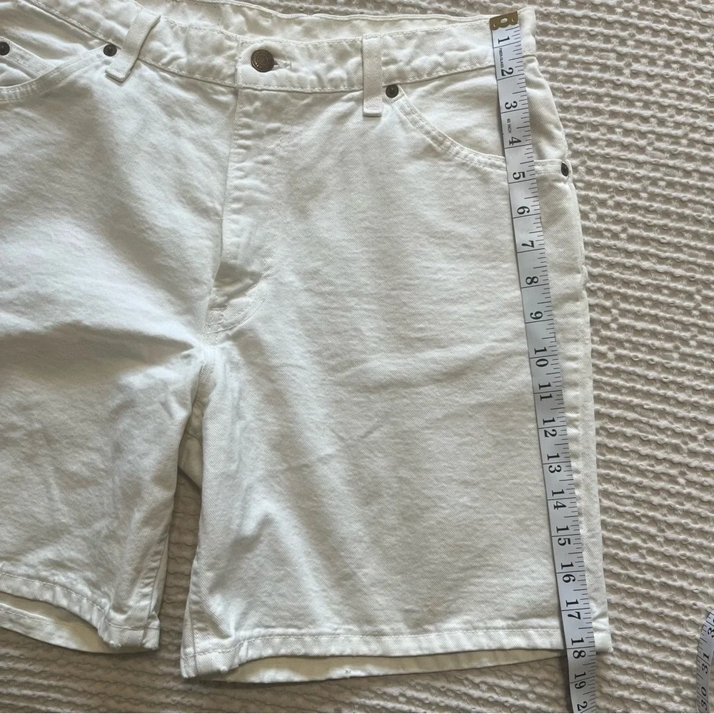 90s Levi’s 950 Relaxed Fit Baggy Shorts USA Cotton White Denim